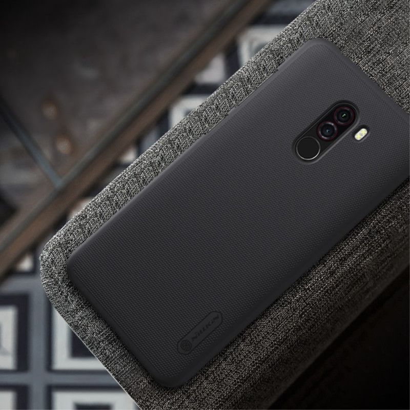 Cover for Xiaomi Pocophone F1 Sort Stiv Frostet Nillkin